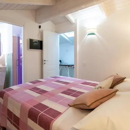 ゲストハウス Il Giardino Segreto カステルフィダルド